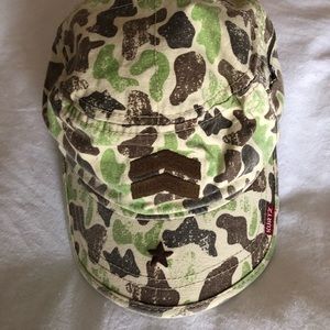 Camophlouge hat by KURTZ